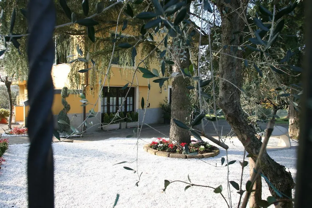 La Stregatta Bed & Breakfast Fucecchio 3*,